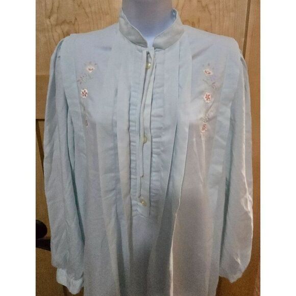 Vintage Light Blue Embroidered Long Sleeve Nightgown With Floral Design And Plea - Picture 4 of 9